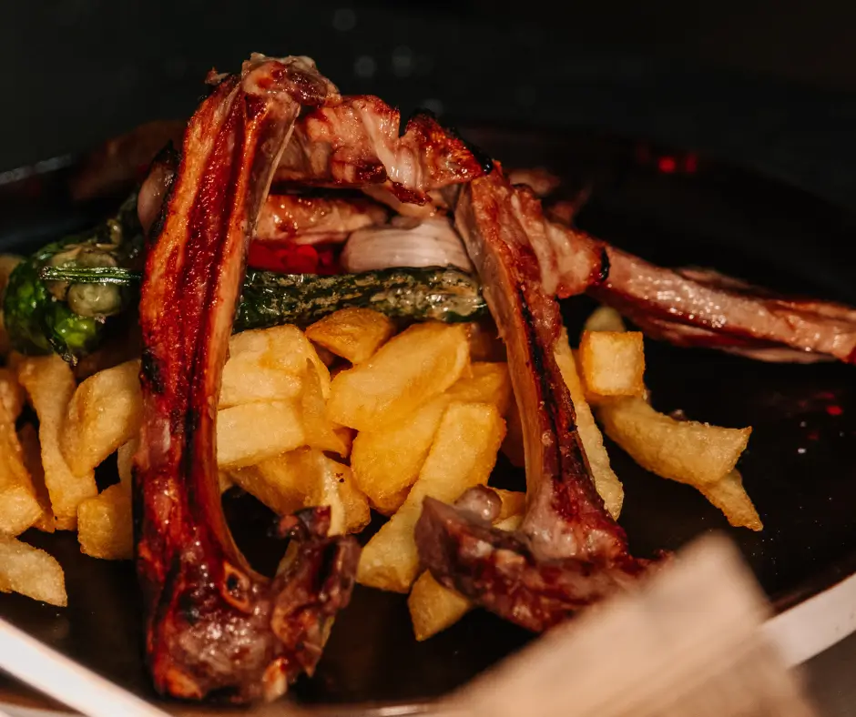 Where to eat lamb chops in Mallorca: El Vasco in the Tramuntana